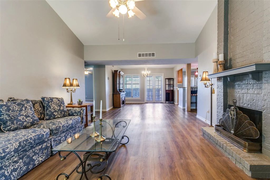 10556 High Hollows Drive 238, Dallas