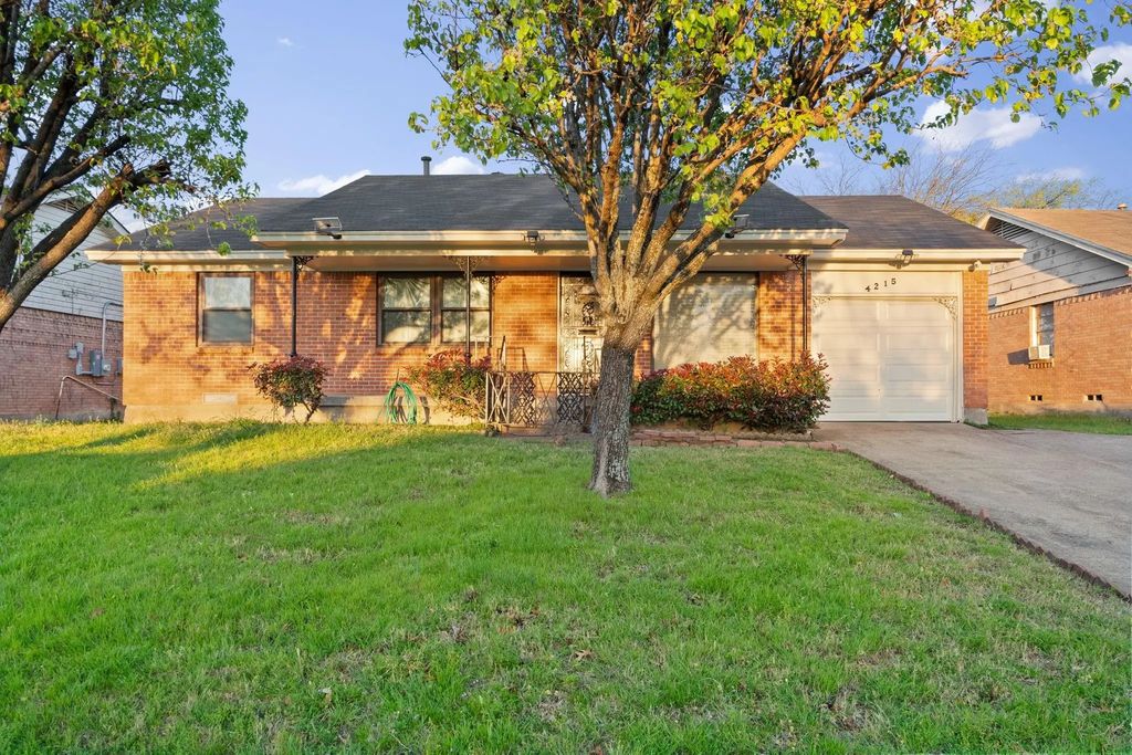 4215 Elk Horn Trail, Dallas