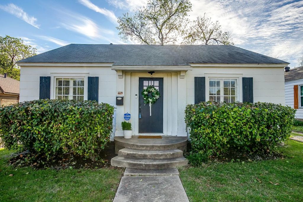 3229 8th Avenue, Fort Worth