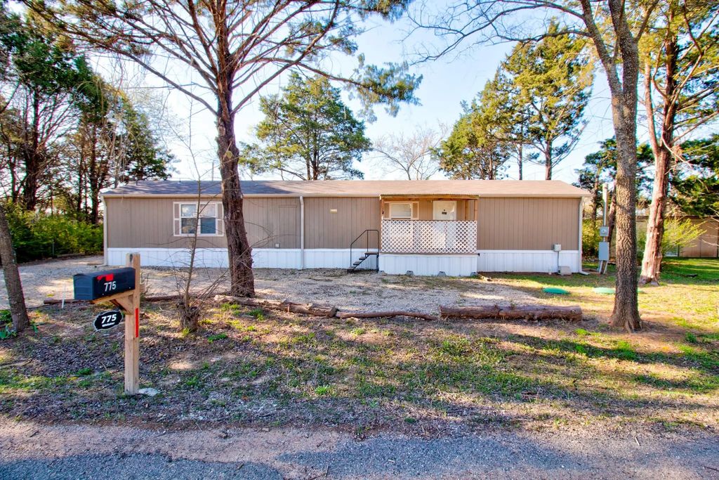 775 Whitaker Circle, Gordonville