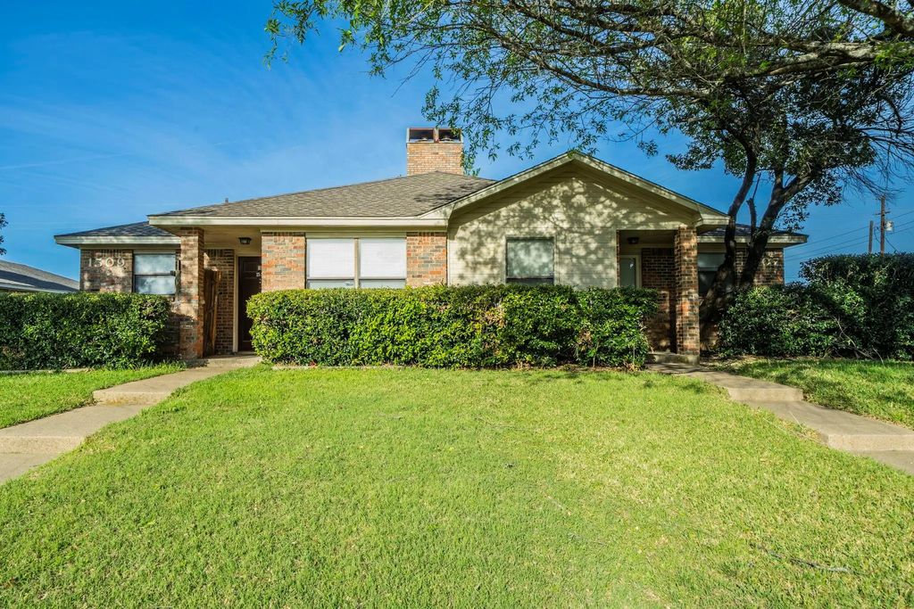 1507 Crescent Lane, Duncanville