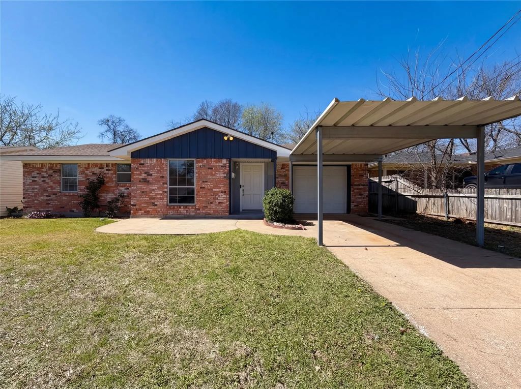 520 Hillside Drive, Sherman