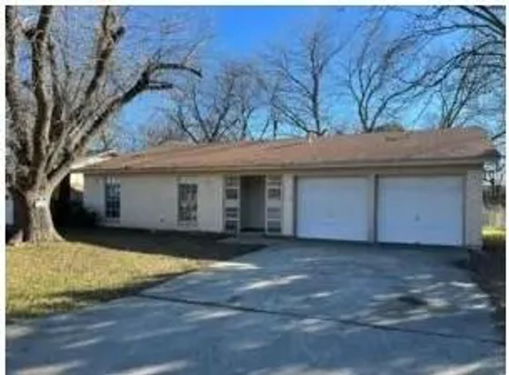 3418 Hummingbird Lane, Denton