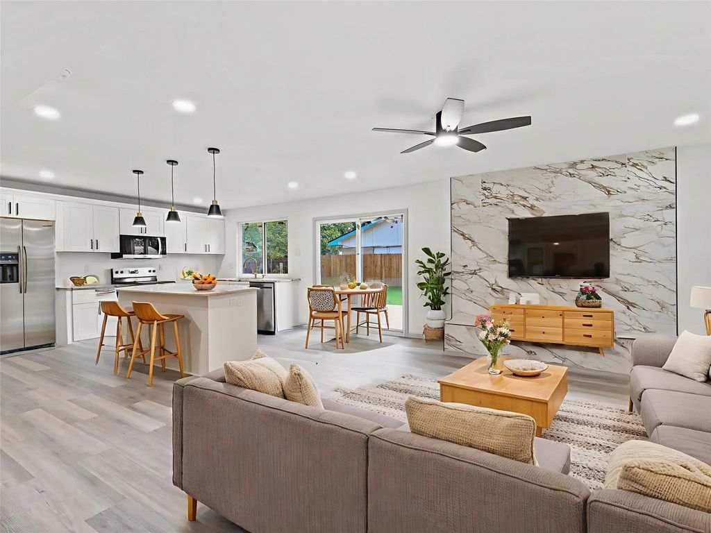 326 Bluebonnet Trail, Garland