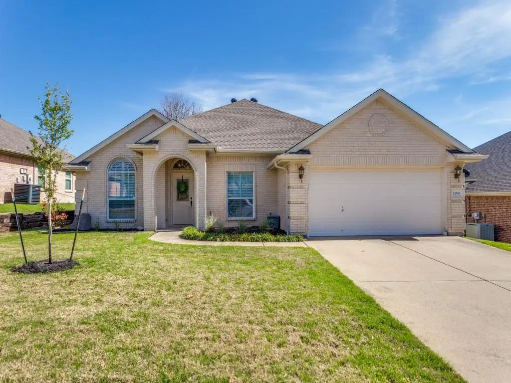 10505 Stonehill Drive, Benbrook