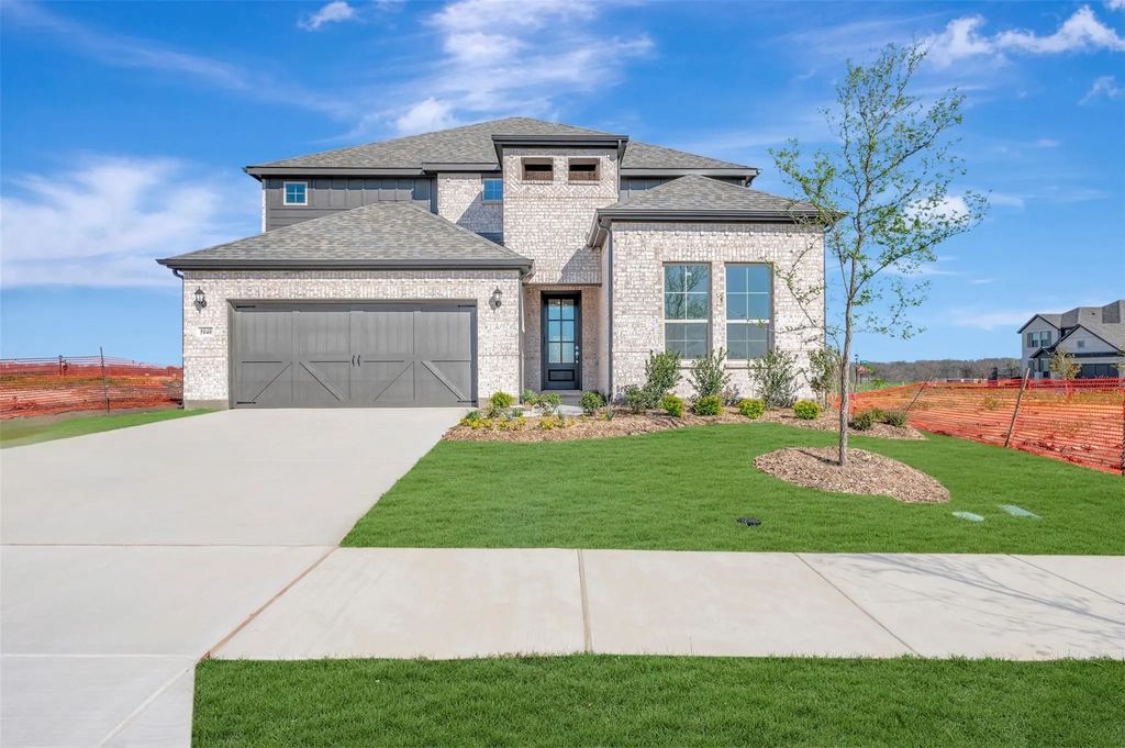 5040 Ressina Drive, Aubrey