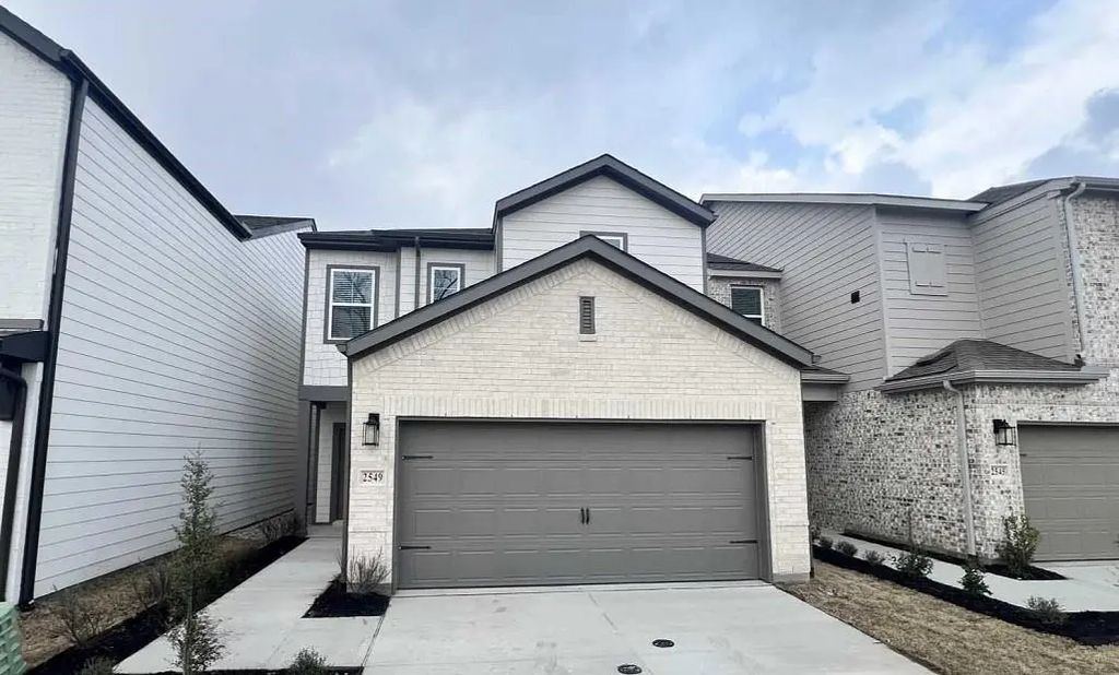 2549 Lost Maples Lane, Dallas