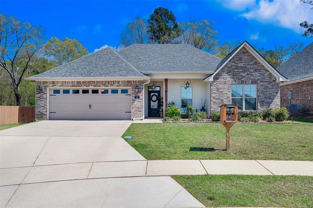 54 Crowder Drive, Benton