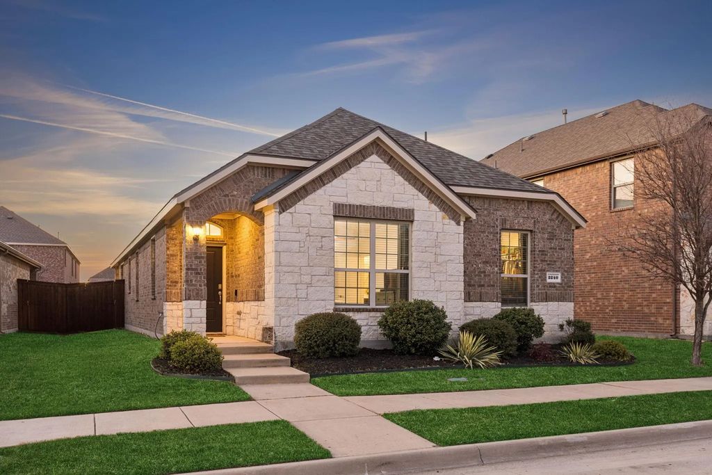 2240 Miramar Drive, Little Elm