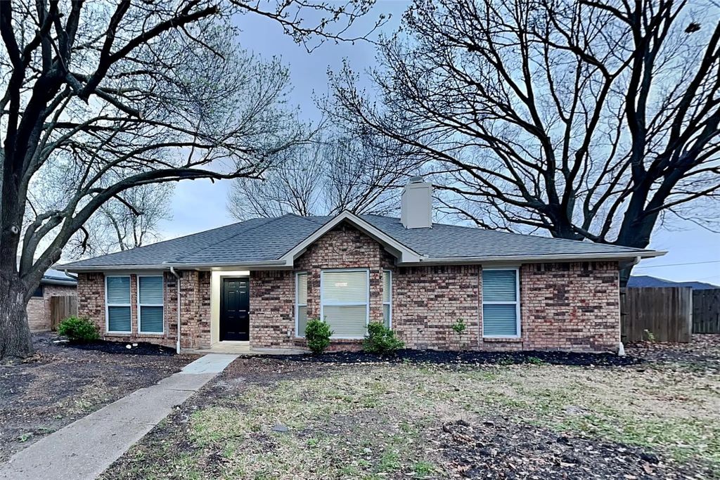 2221 Tangleridge Lane, Rowlett