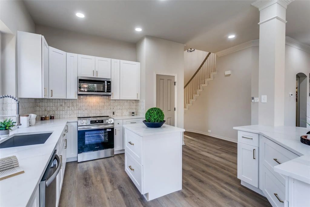 3501 Maplewood Court, Bedford