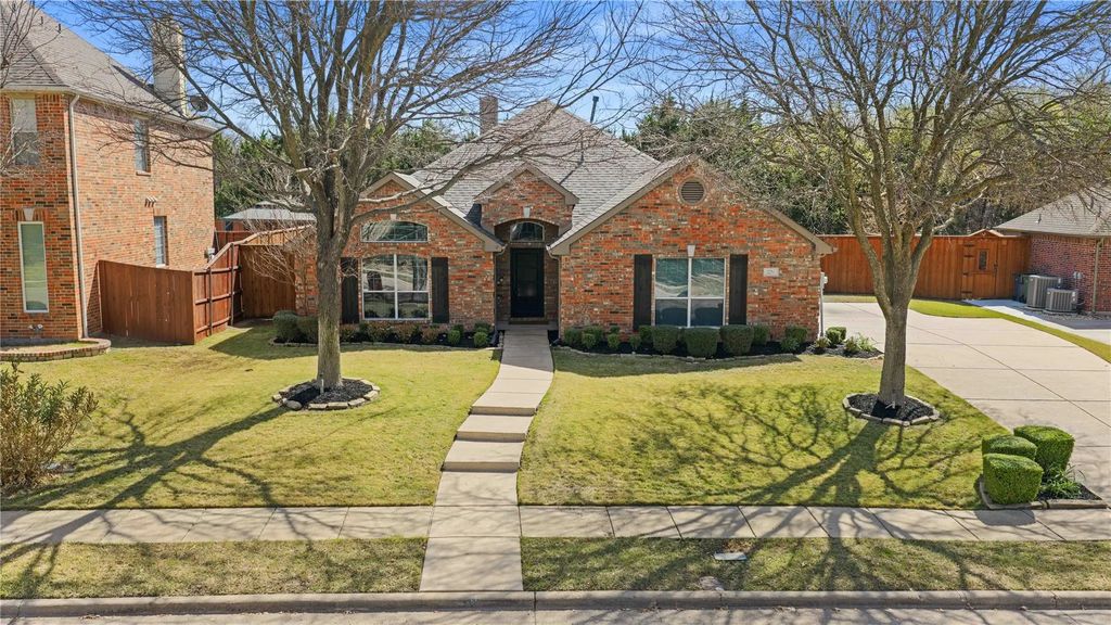220 Creekside Drive, Murphy
