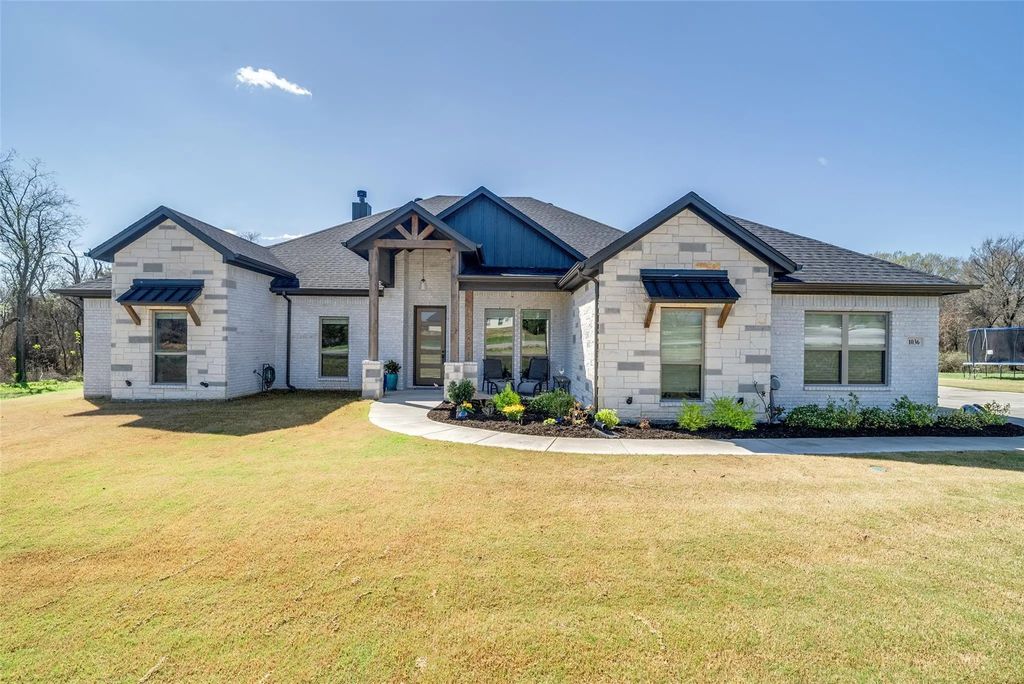 1036 Kessler Road, Weatherford