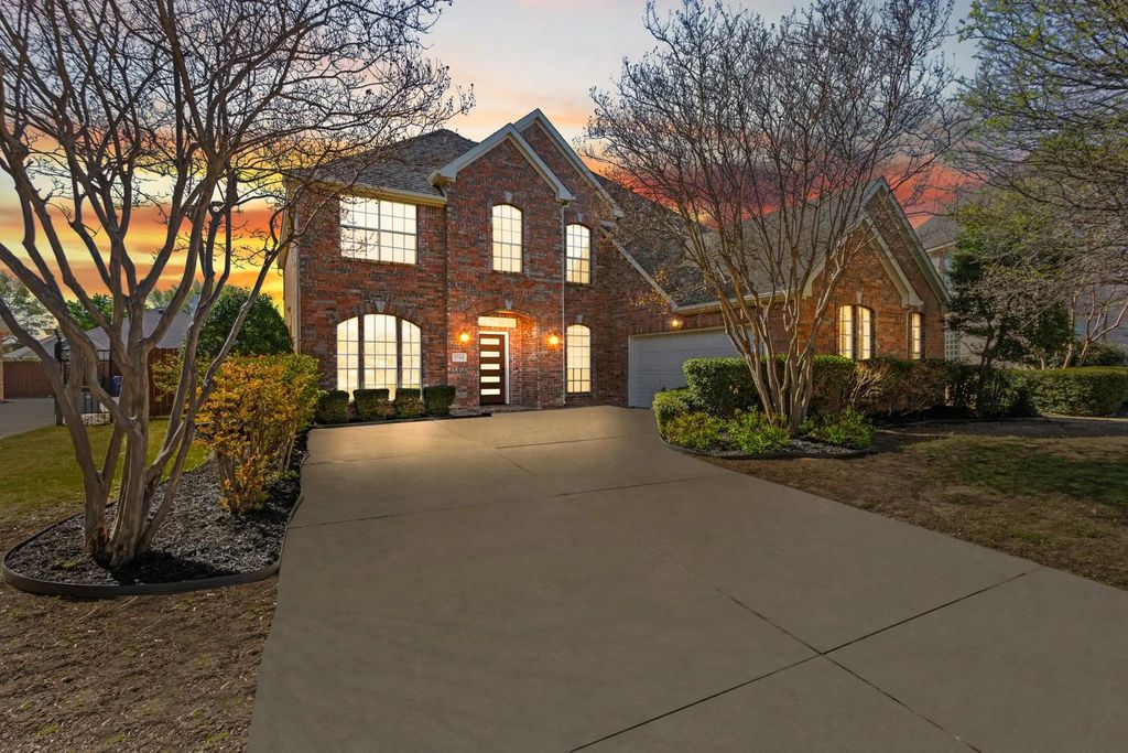 2724 Edgebrook Court, Keller
