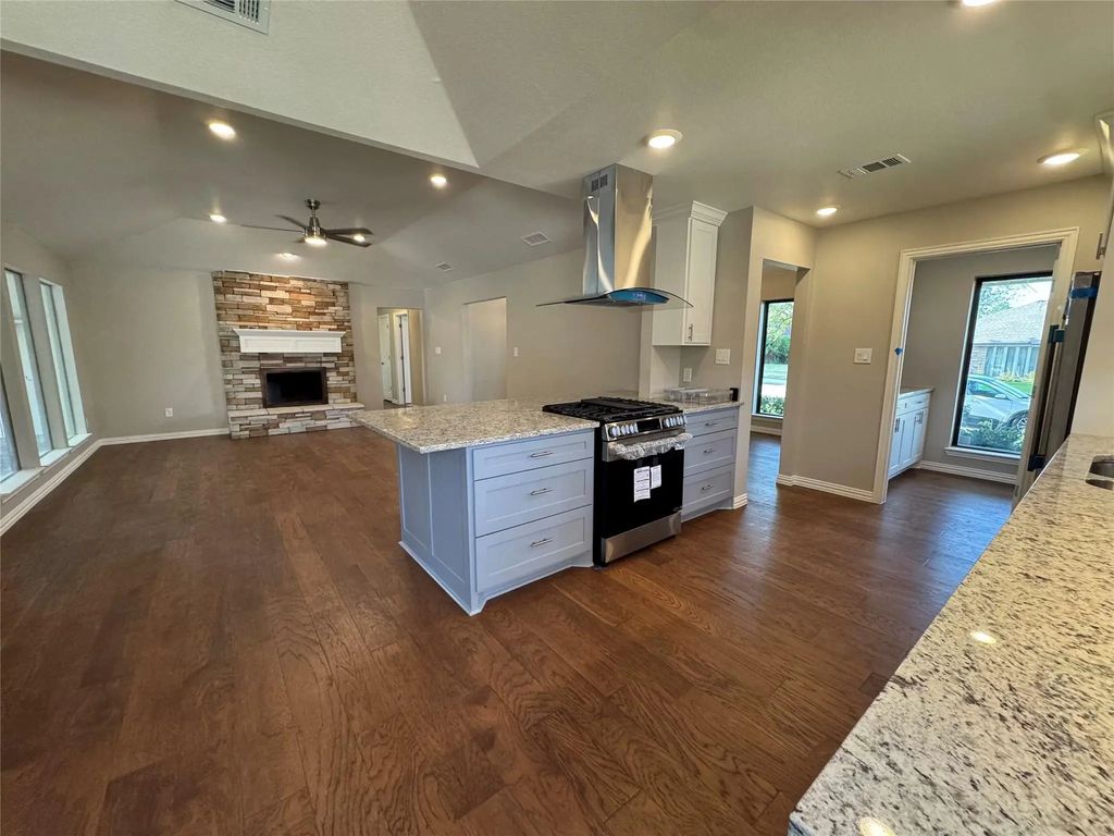 1930 Westminster Drive, Carrollton