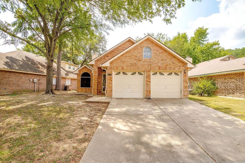 5720 Polo Club Drive, Arlington