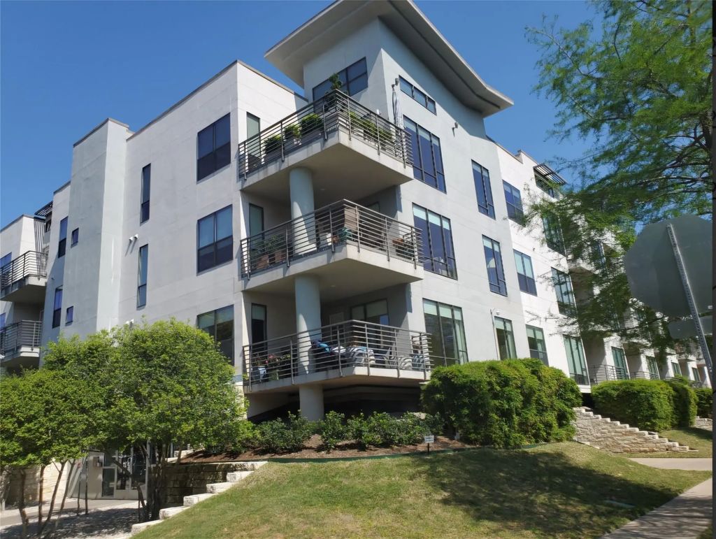 4040 N Hall Street 204, Dallas