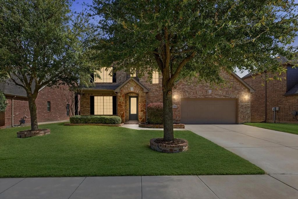 7268 Cana, Grand Prairie