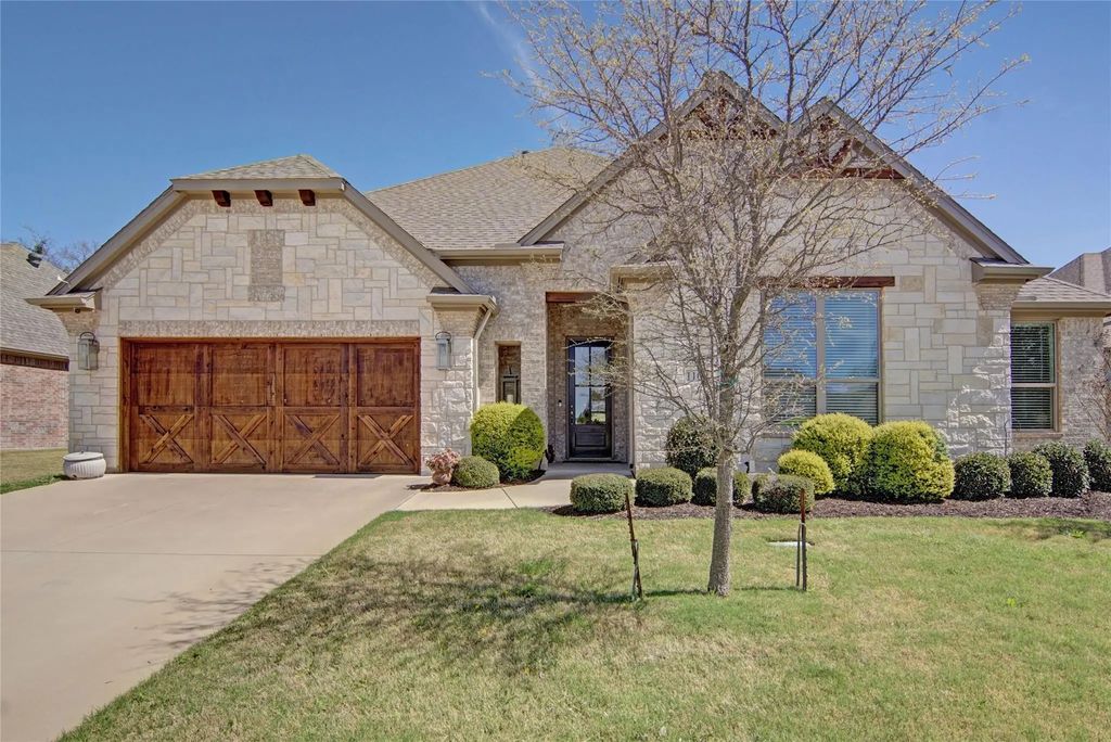 1108 Crown Valley Drive, Weatherford