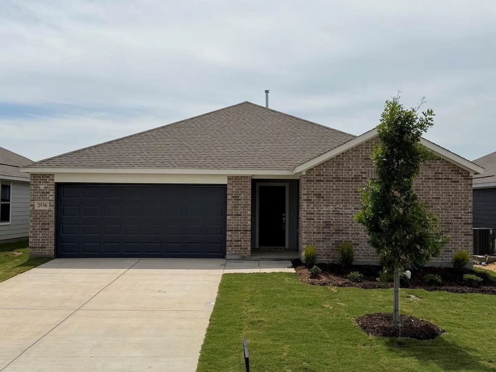2536 Canadian Way, Crandall