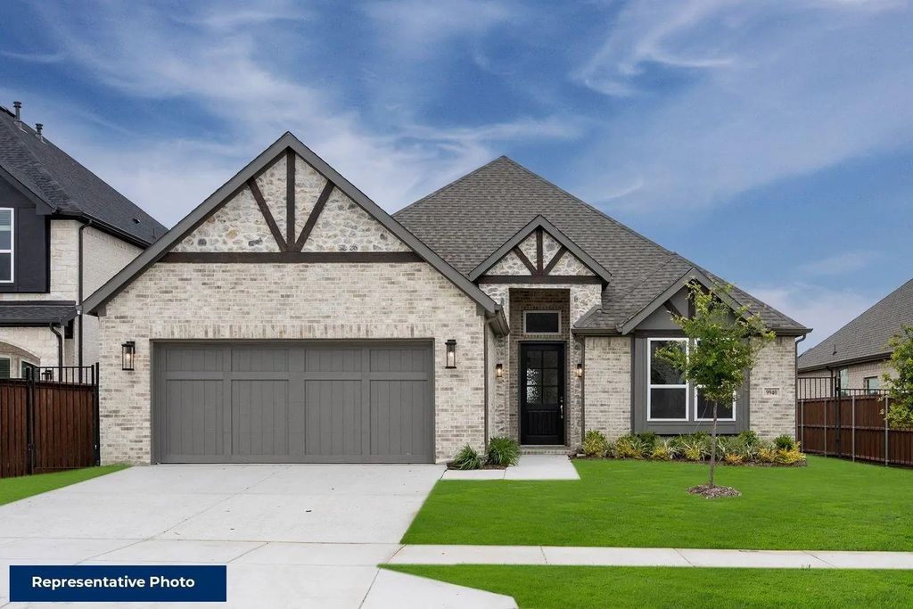 1224 Strait Lane, Burleson
