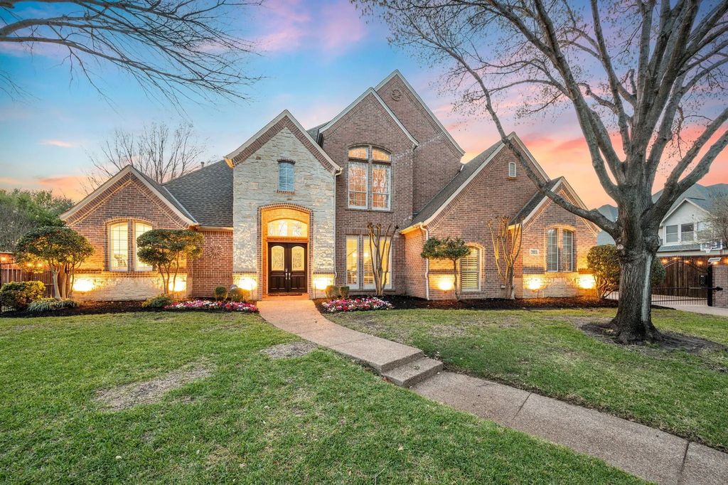 712 Manchester Court, Southlake