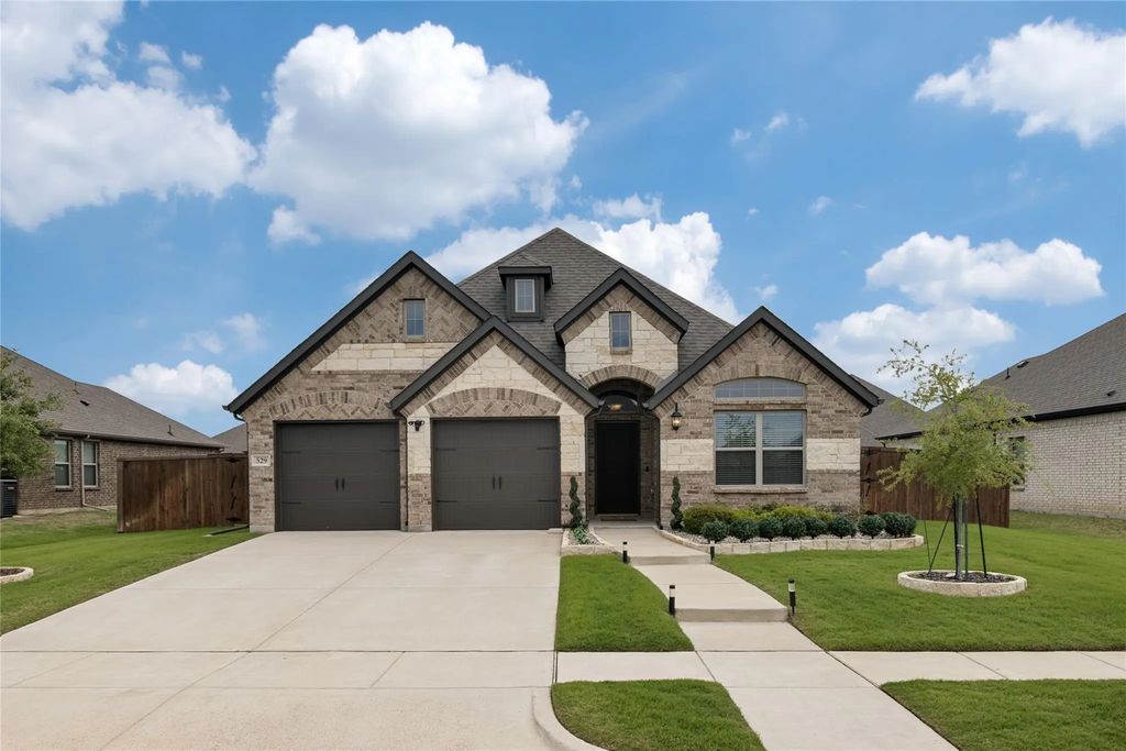 529 Oleander Drive, Royse City