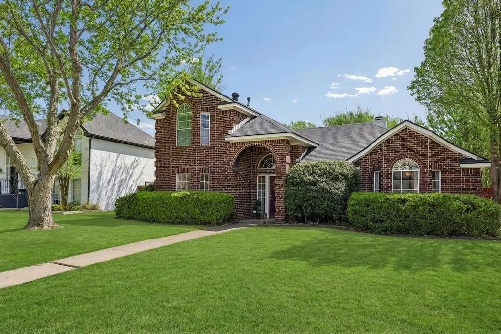 1009 Ridgemont Drive, Allen