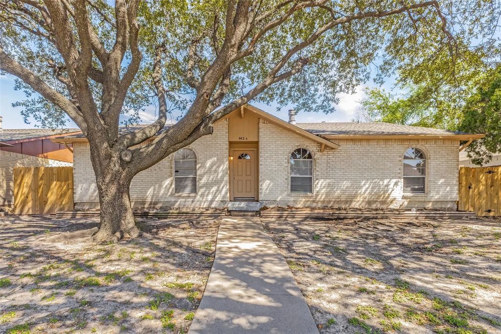 4426 Mayflower Drive, Garland