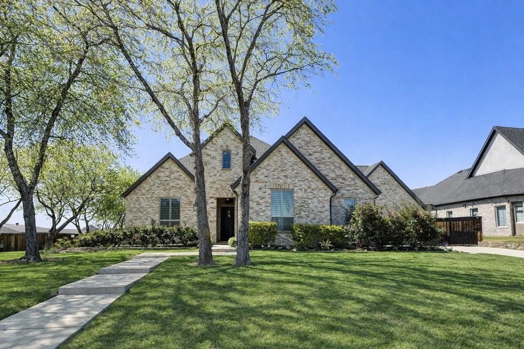 201 Seven Oaks Drive, Prosper