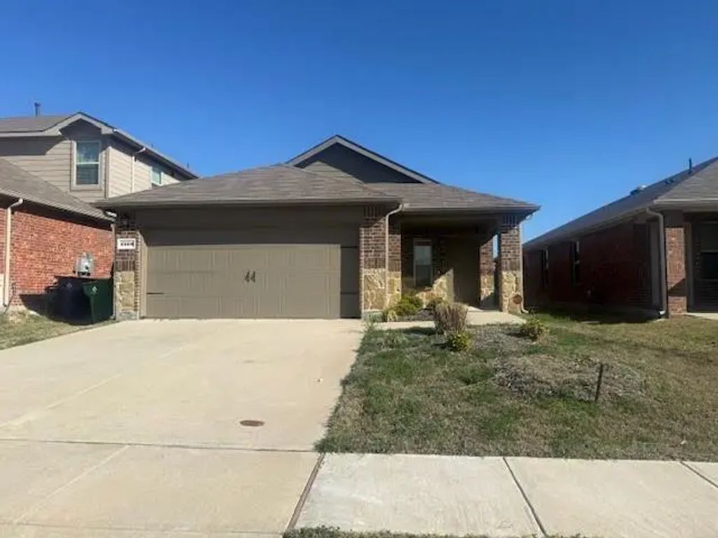 2568 Russell Street, Crandall