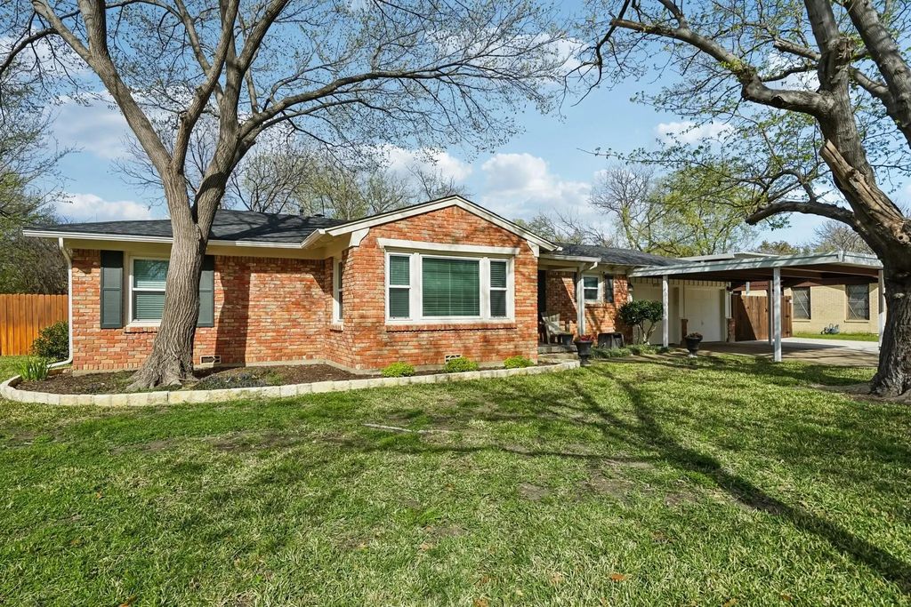 3717 Granada Drive, Richland Hills
