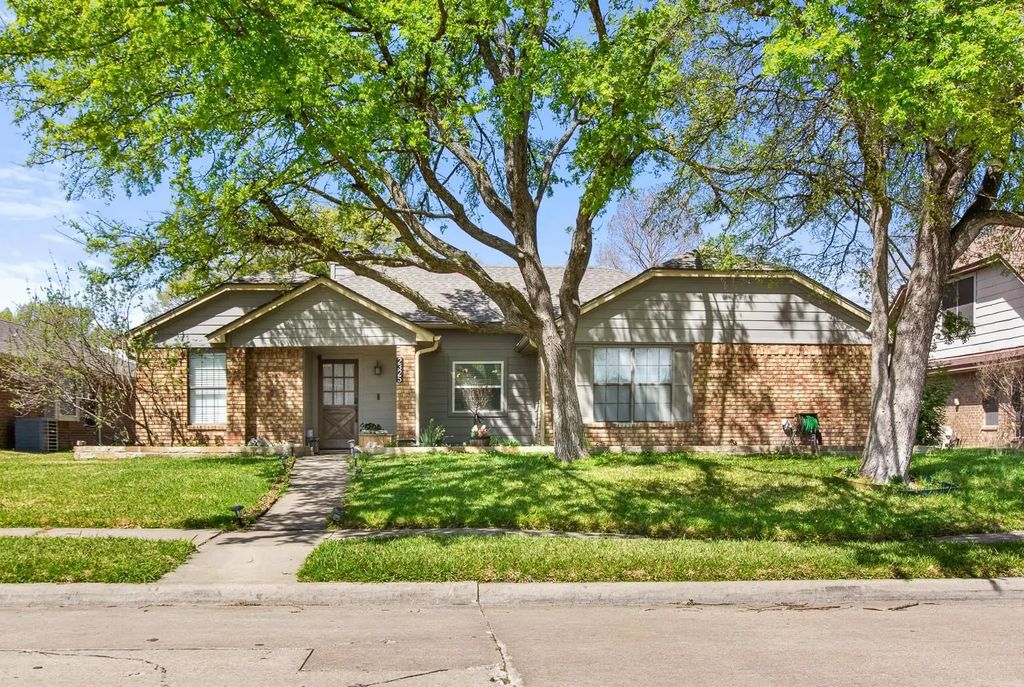 2325 Idlewood Drive, Garland