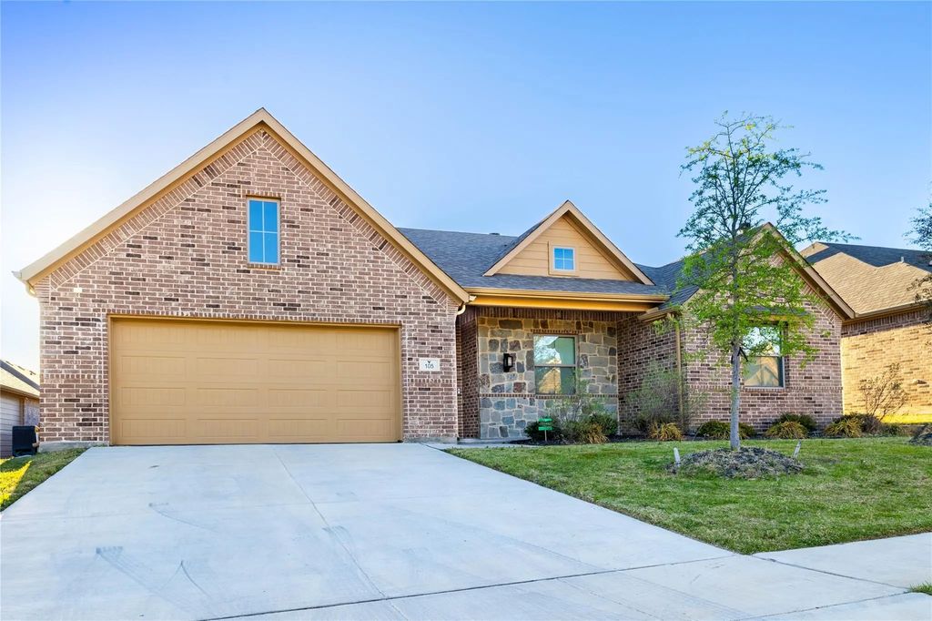 105 Rosemary Drive, Azle