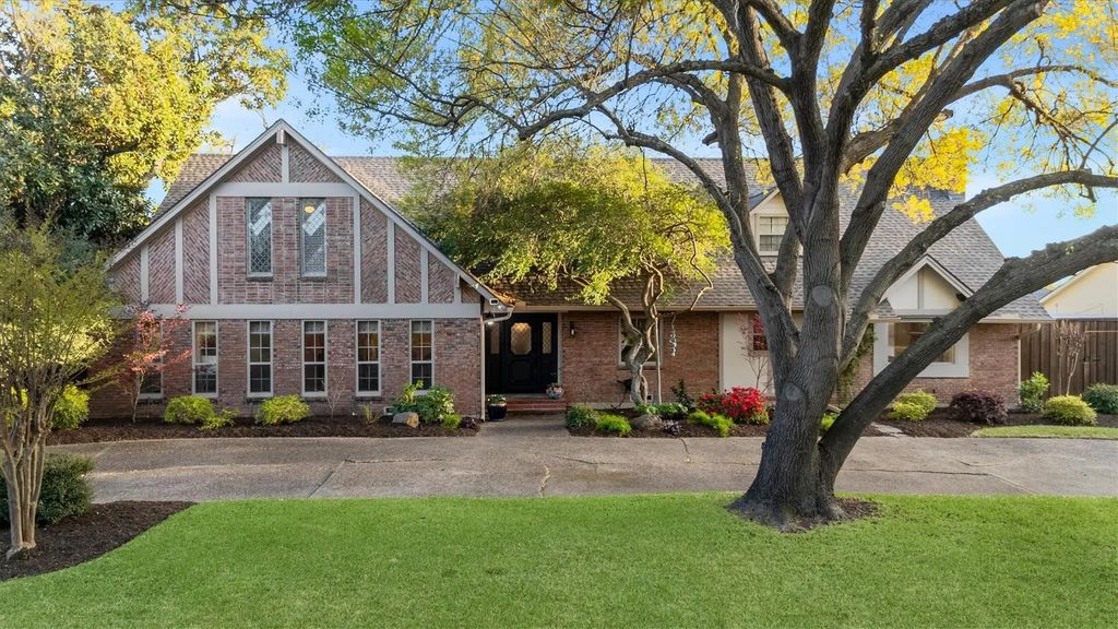7110 Mossvine Drive, Dallas