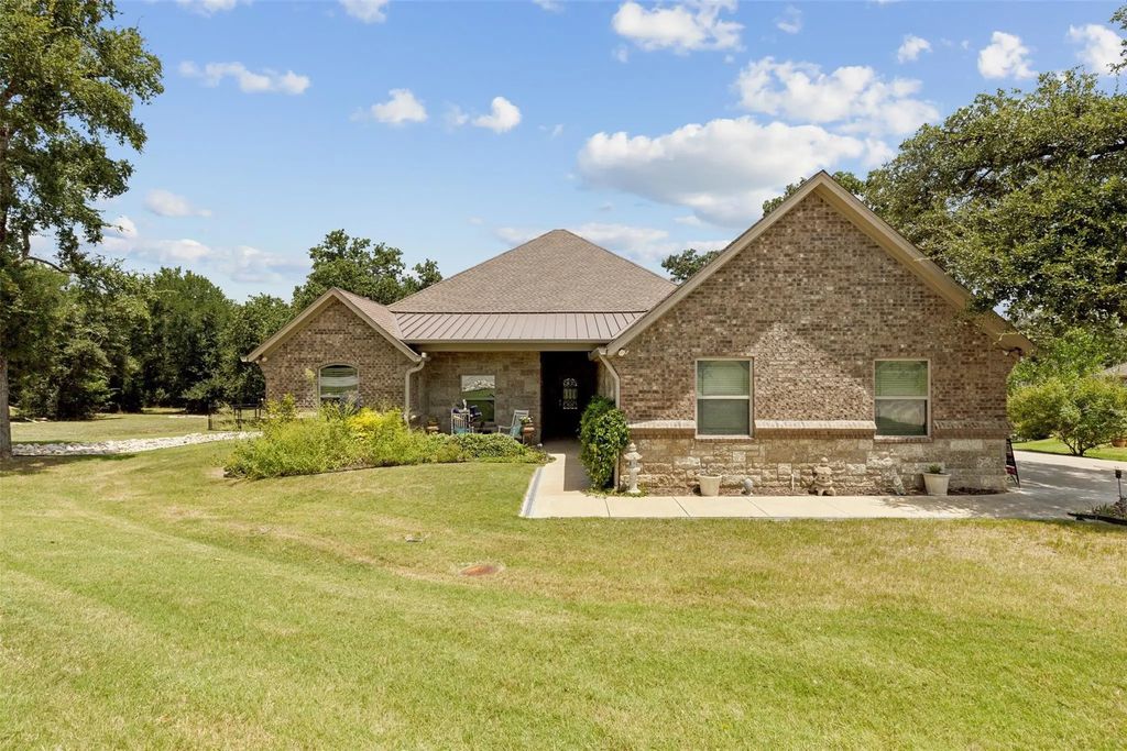 3860 Legend Trail, Granbury