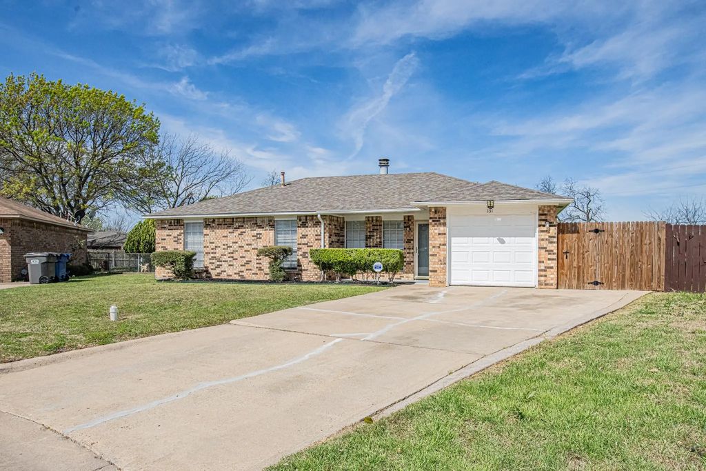 131 Sierra Court, Glenn Heights