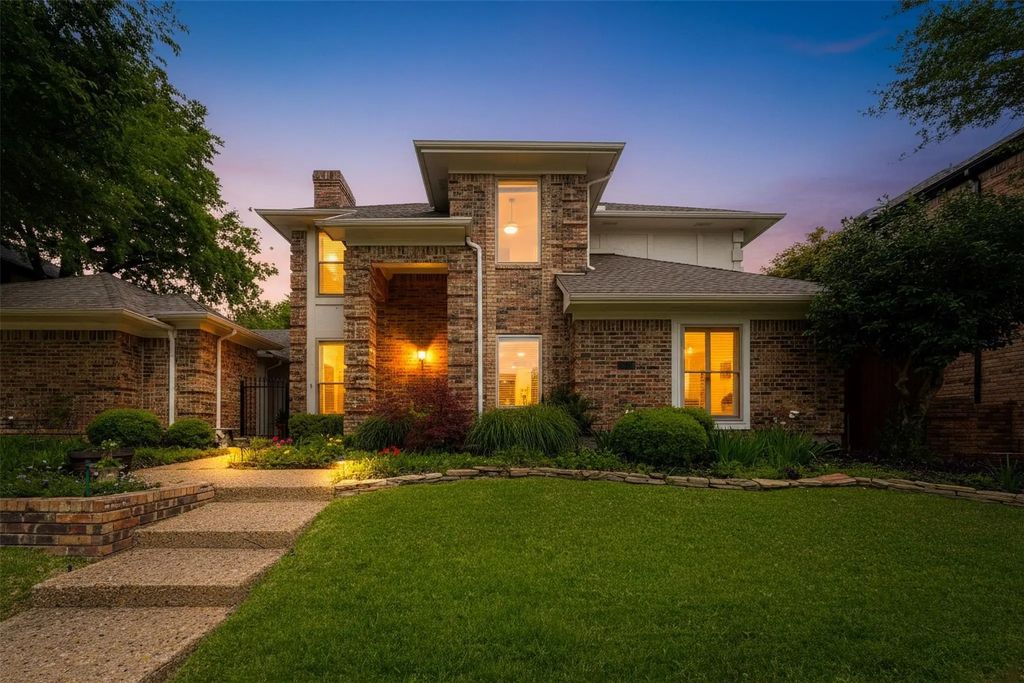 5835 Mapleshade Lane, Dallas
