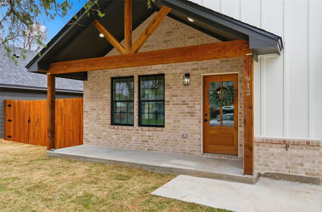 912 Church Avenue, Waco