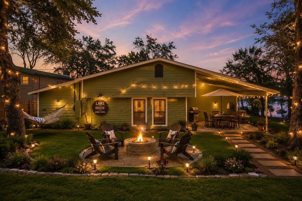 9520 Heron Drive, Fort Worth