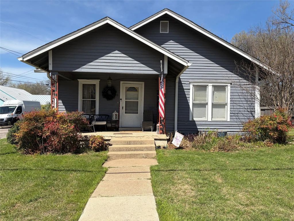 810 W Lamar Street, McKinney