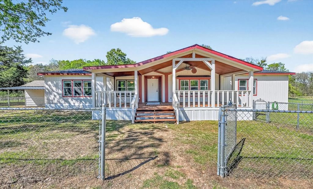 1800 Pritchett Lane, Kemp