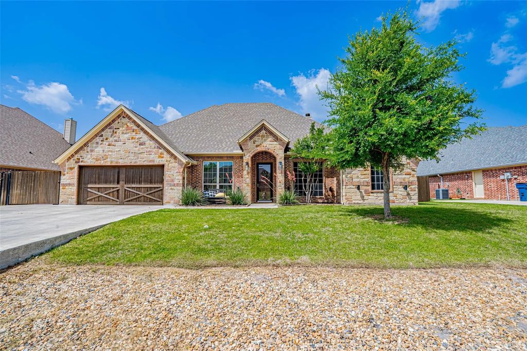2826 Willow Ridge Circle, Granbury