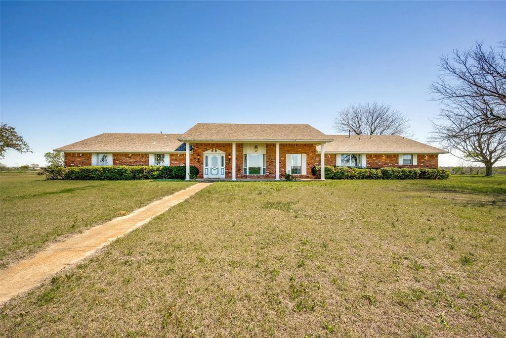 3020 Melton Road, Sanger