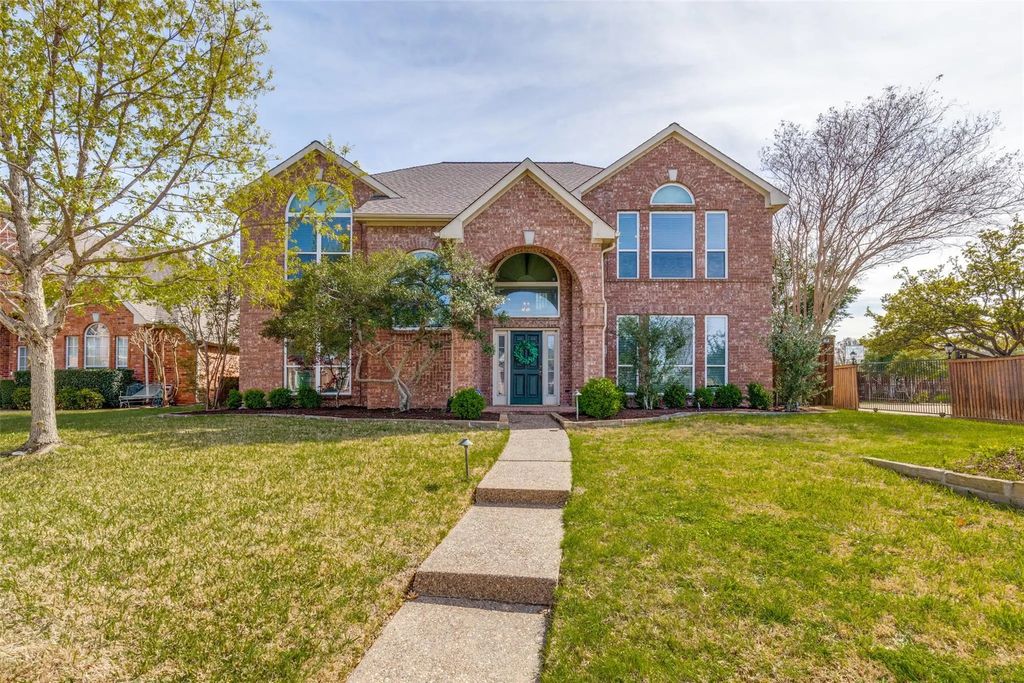 1421 Santa Fe Trail, Carrollton