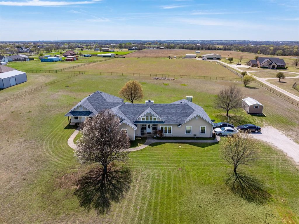11431 Chisum Road, Sanger