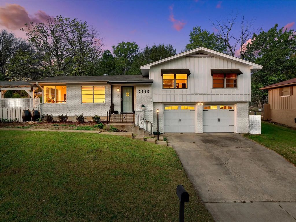 2216 Hermanson Drive, Waco