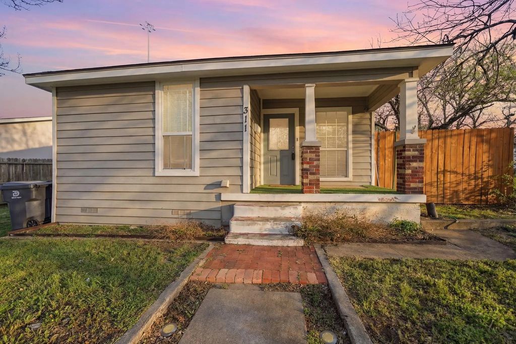 311 Guthrie Street, Dallas