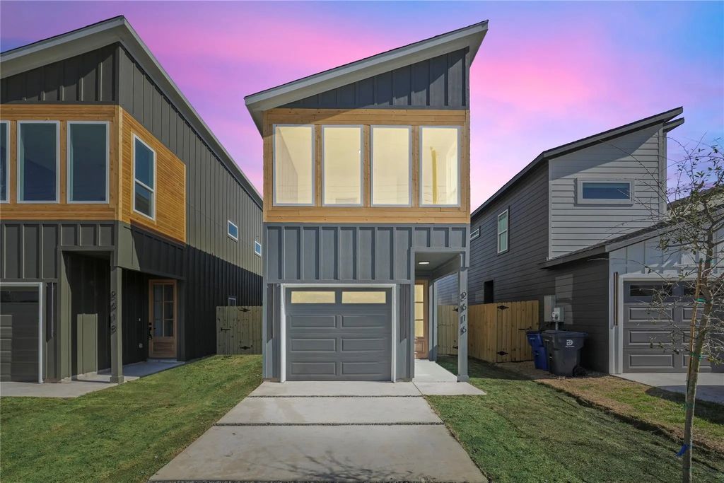 2616 Peabody Avenue, Dallas