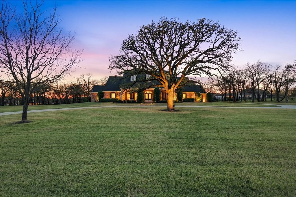 519 E Hickory Ridge Circle, Argyle